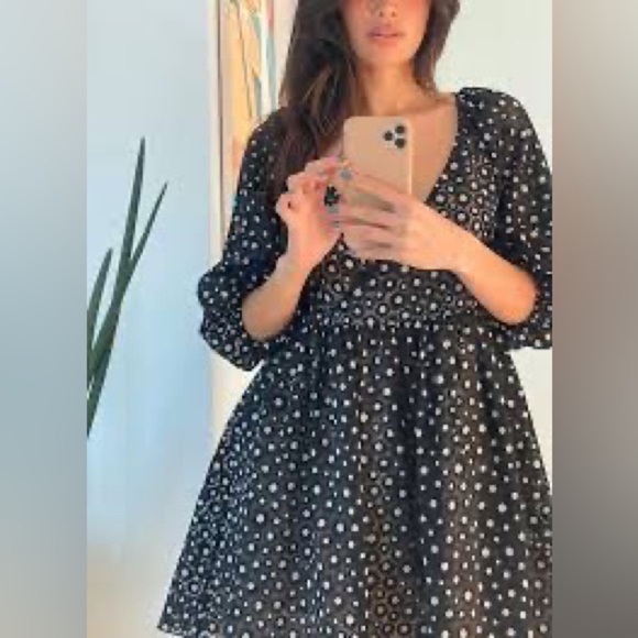 Aritzia Sunday Best Bonita Babydoll Dress Medium Black Faux Wrap Floral - Picture 1 of 8